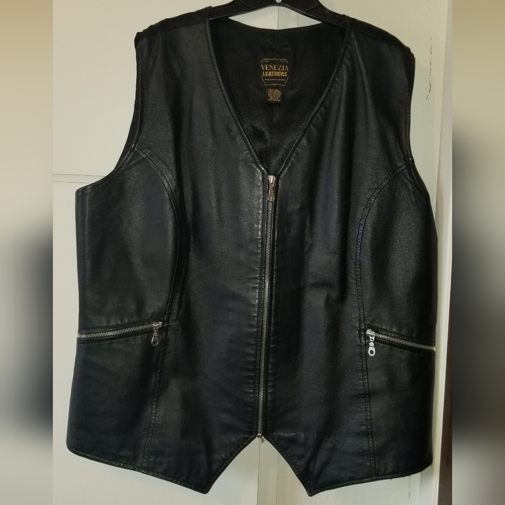 Venezia Black Leather Women's Vest